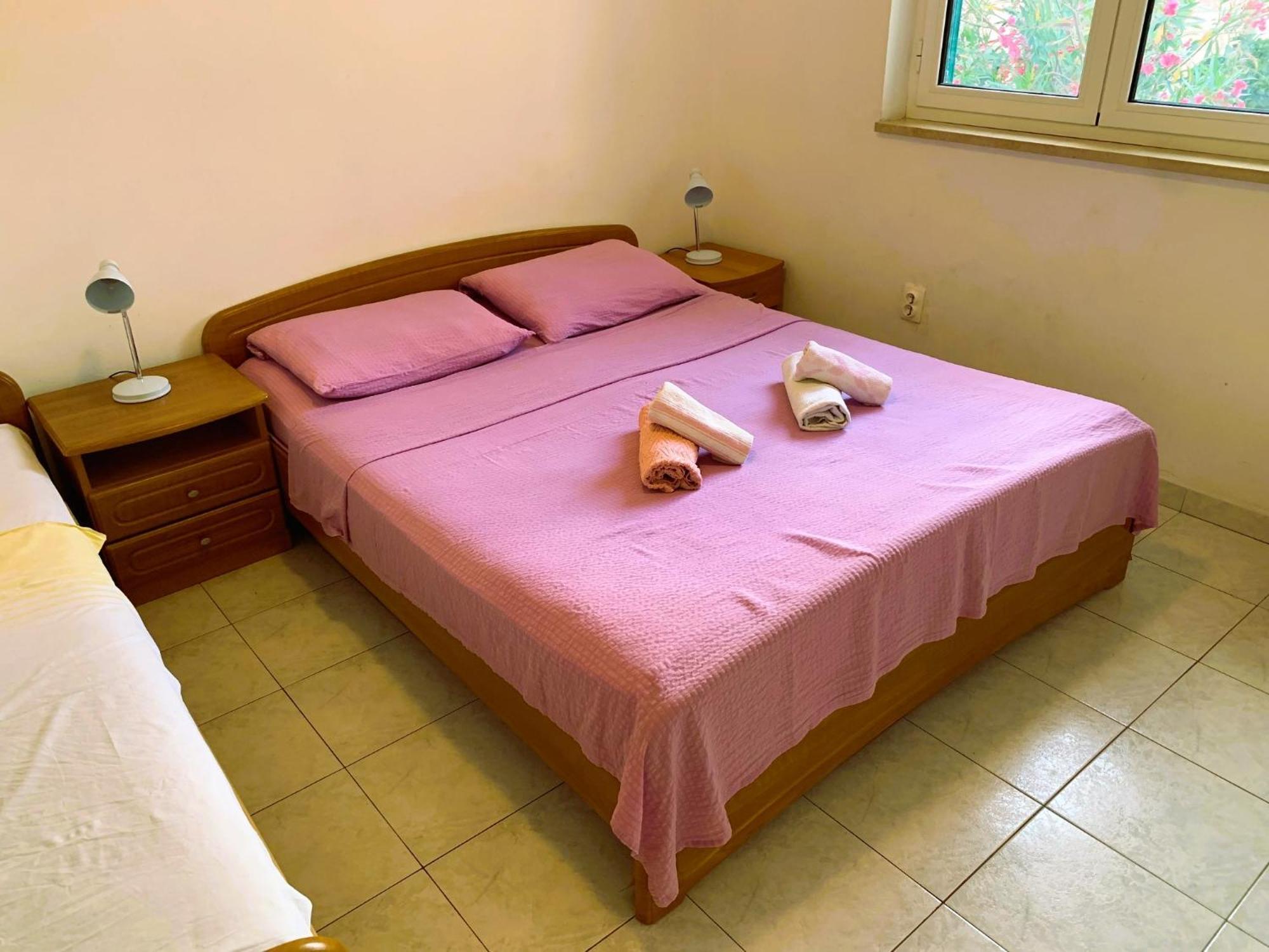 Apartments Bilo - Jela & Ivan Dolac Ngoại thất bức ảnh