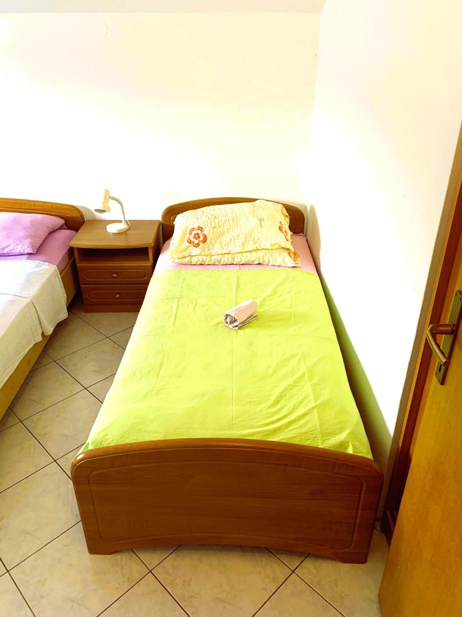 Apartments Bilo - Jela & Ivan Dolac Ngoại thất bức ảnh